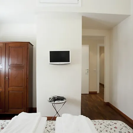Hotel Santi Quattro Al Colosseo Rom